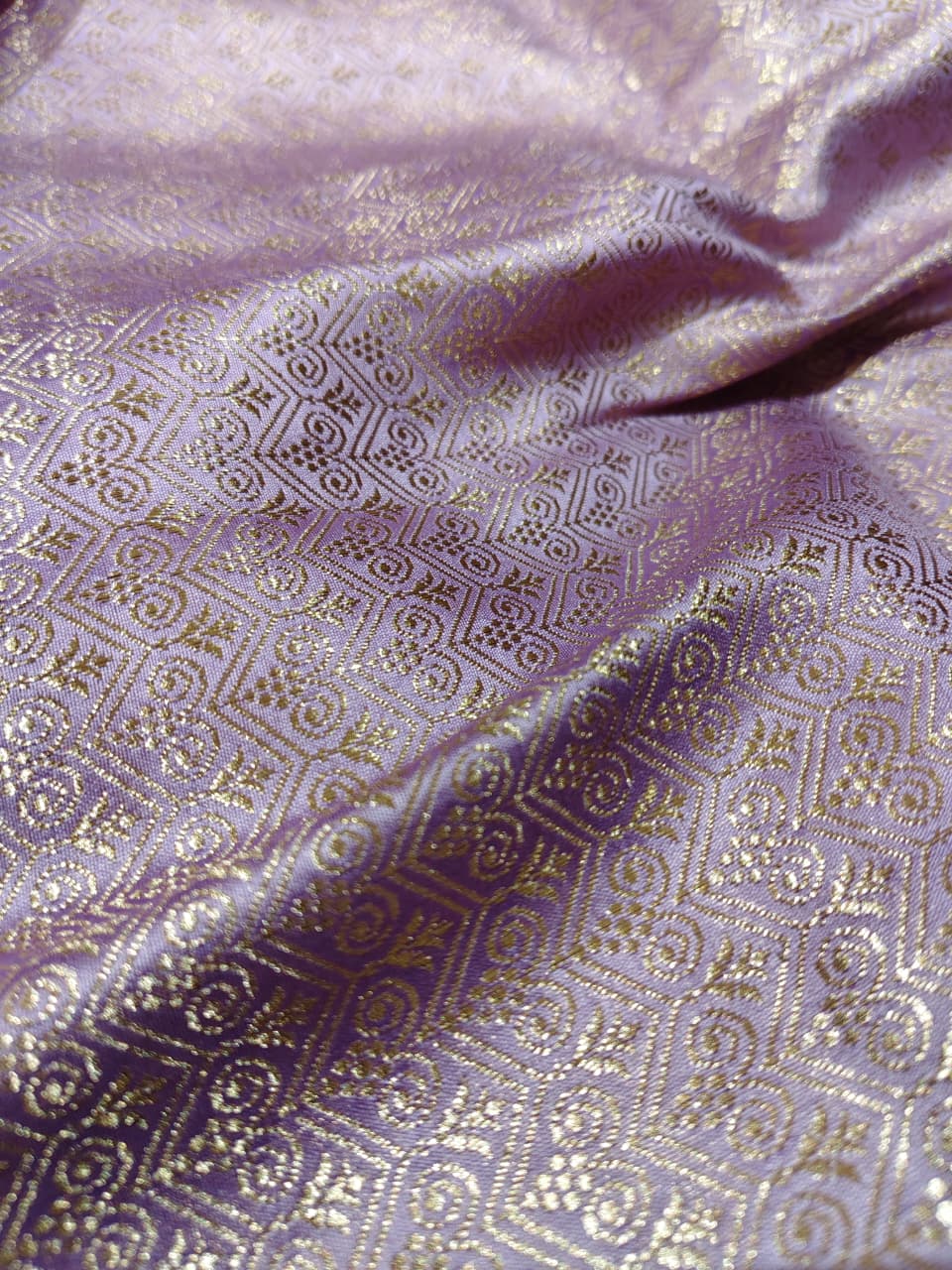 Ethereal Lavender 'Floral Border' Banarasi Chiniya Silk Saree